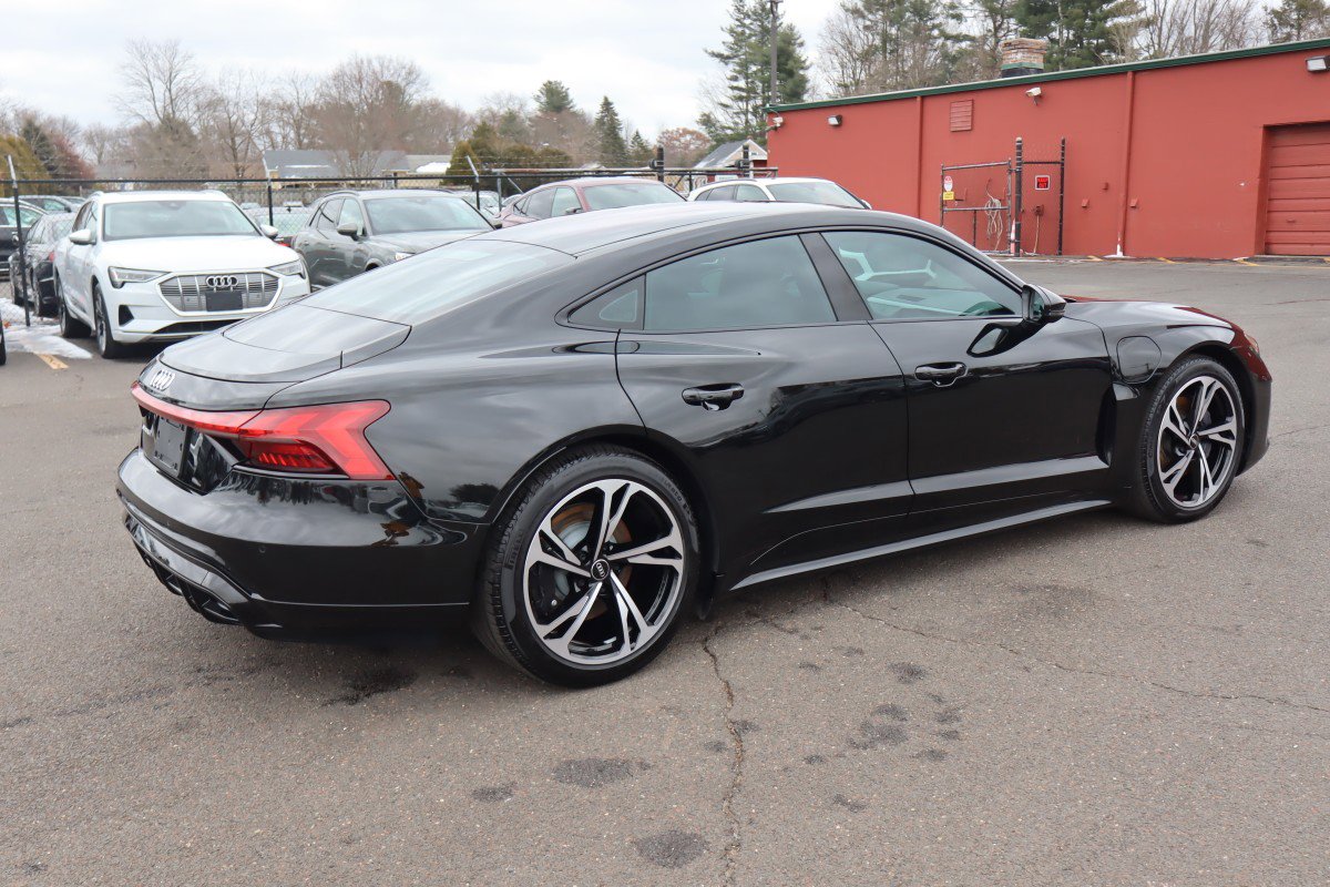 Used 2022 Audi e-tron GT Premium Plus w/ Performance Package image 5