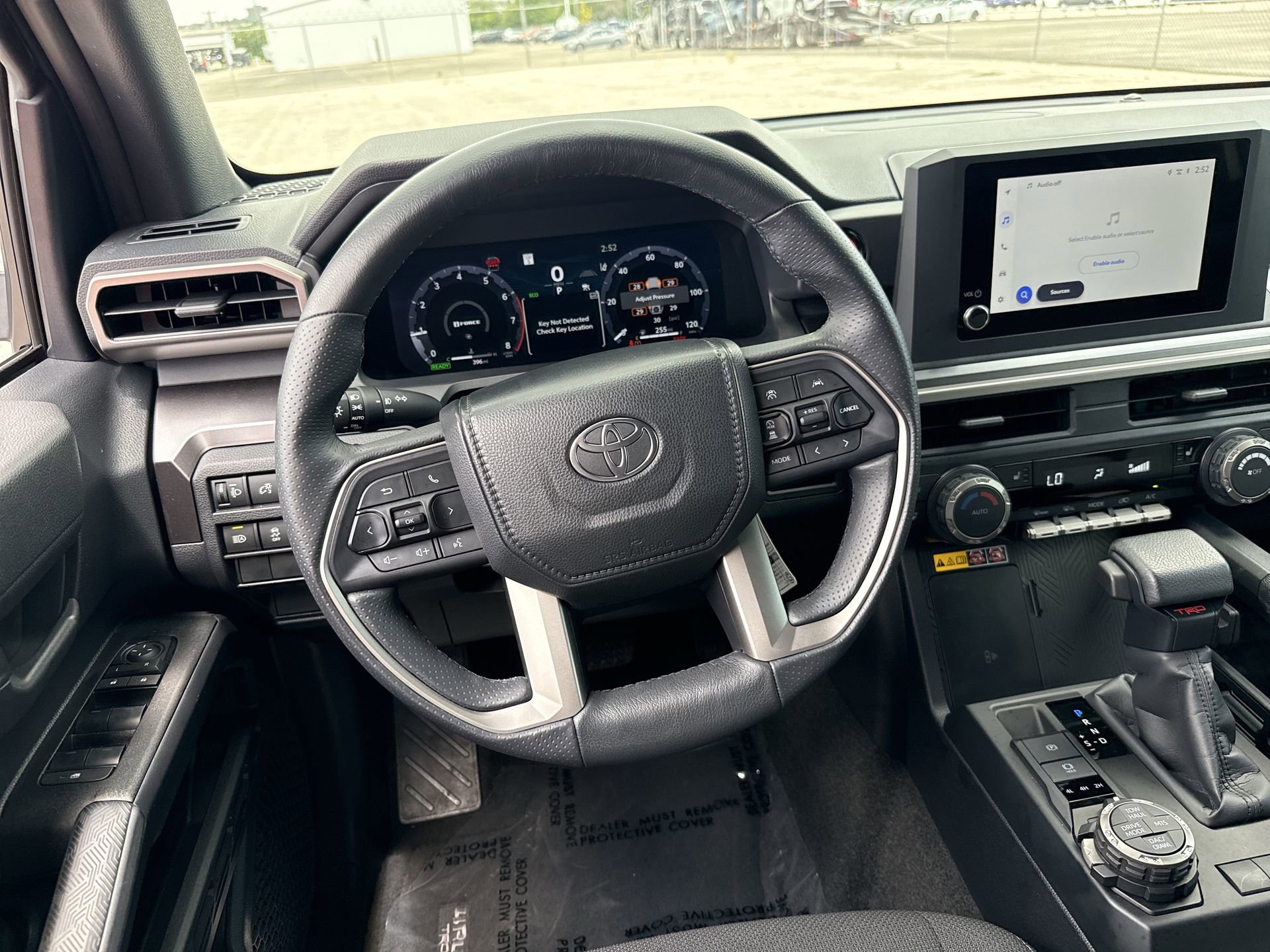 Certified 2025 Toyota 4Runner TRD Off-Road AWD/4WD image 11