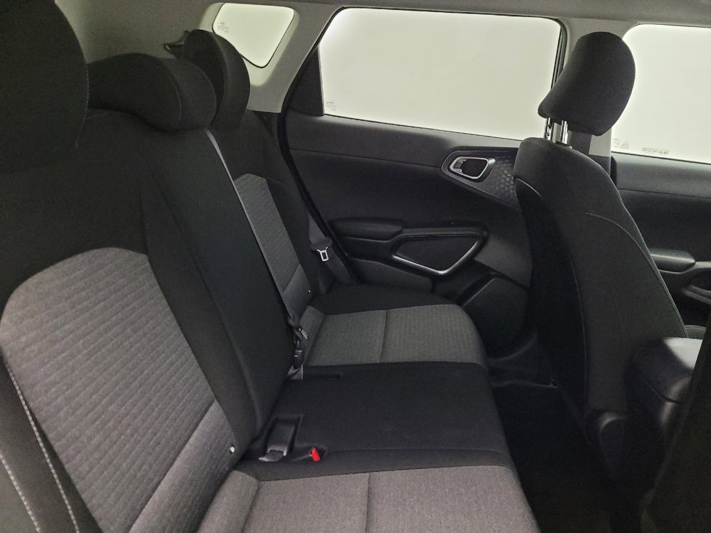 Used 2021 Kia Soul GT-Line image 19