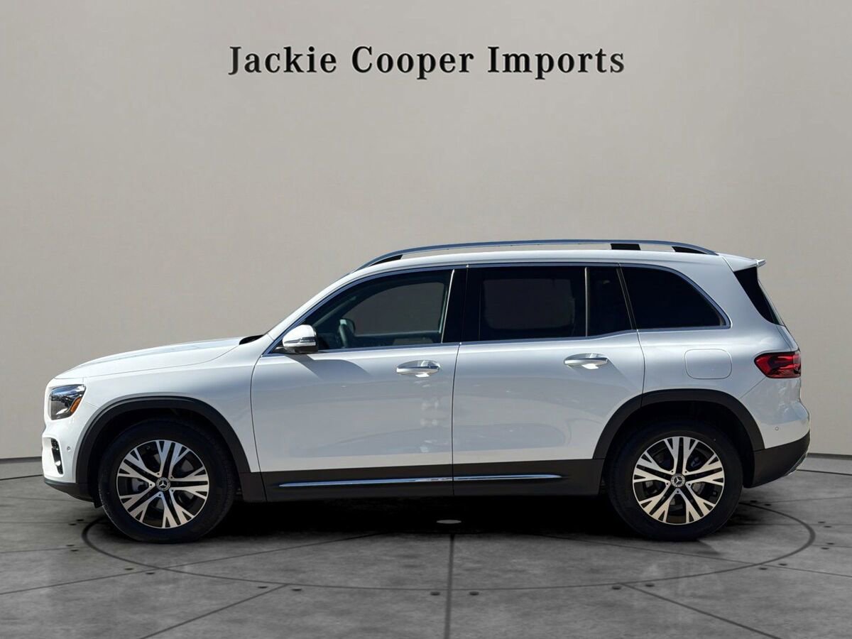 New 2026 Mercedes-Benz GLB 250 image 2