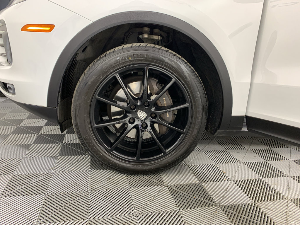 Used 2019 Porsche Cayenne image 12