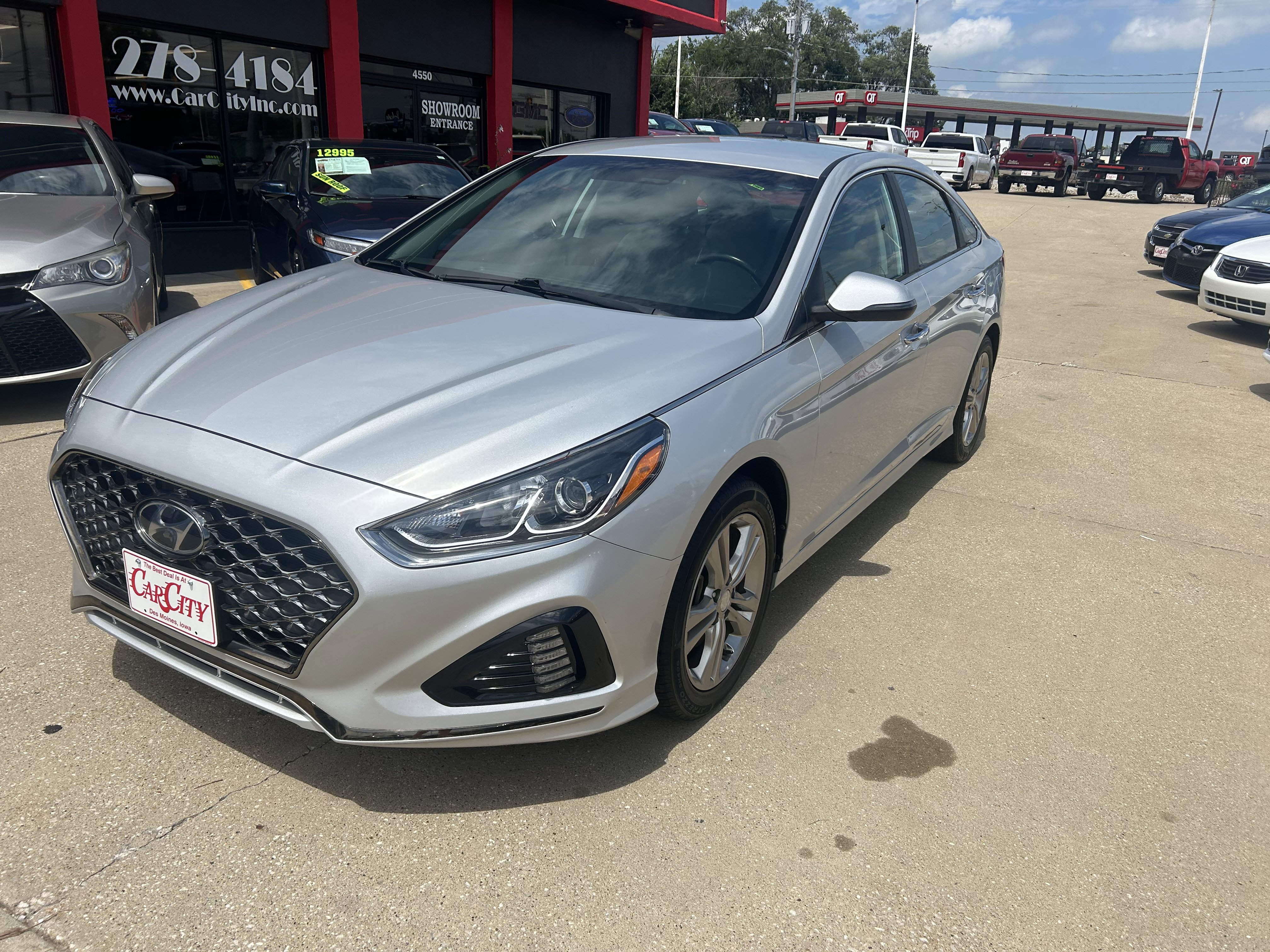 Used 2019 Hyundai Sonata SEL image 1