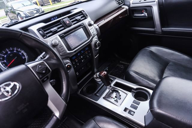 Used 2018 Toyota 4Runner Limited AWD/4WD image 25