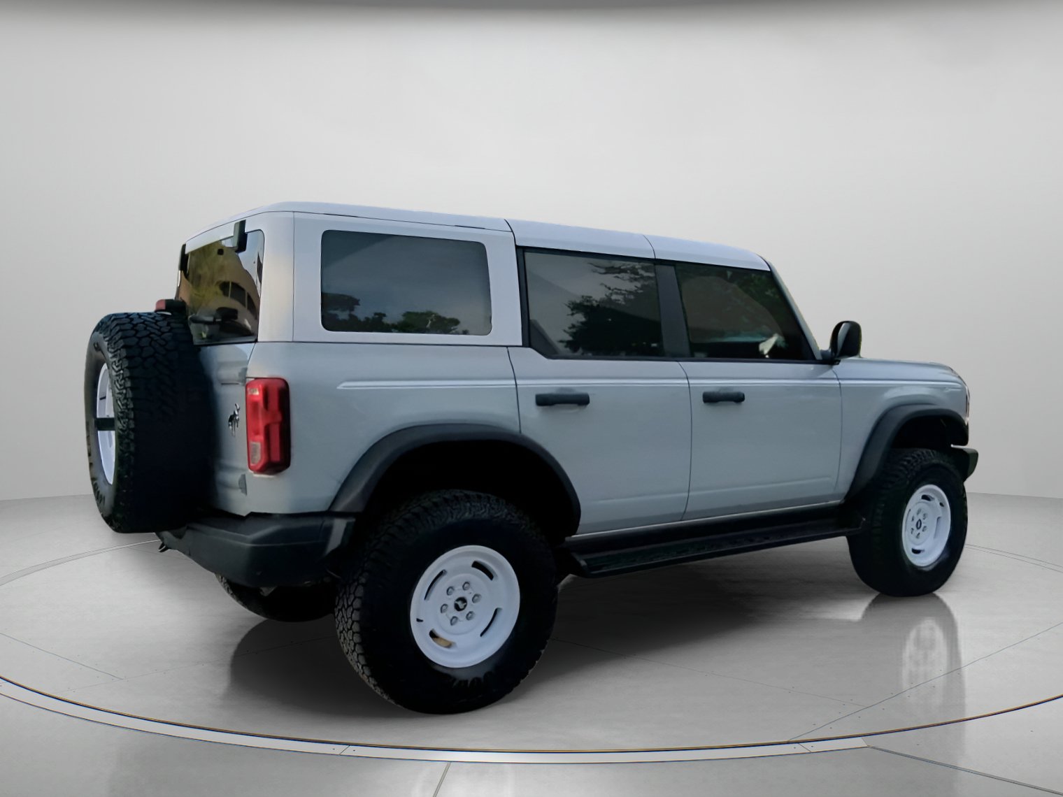 Certified 2026 Ford Bronco Heritage Edition AWD/4WD image 30