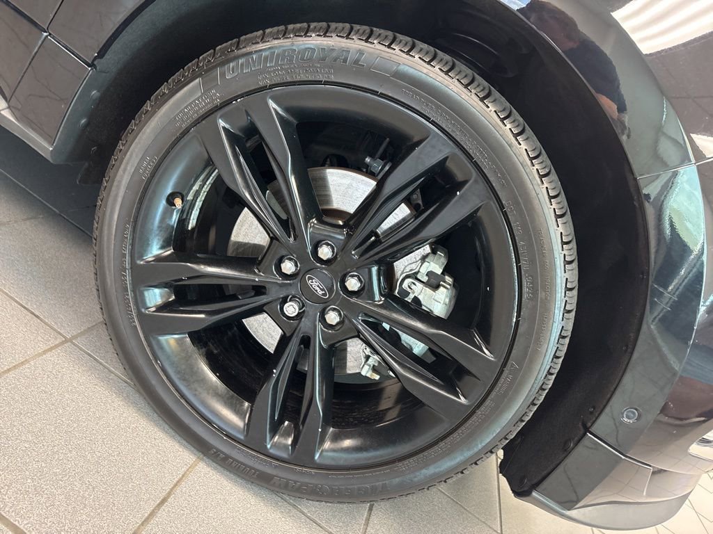 Used 2019 Ford Edge ST w/ Equipment Group 401A AWD/4WD image 10