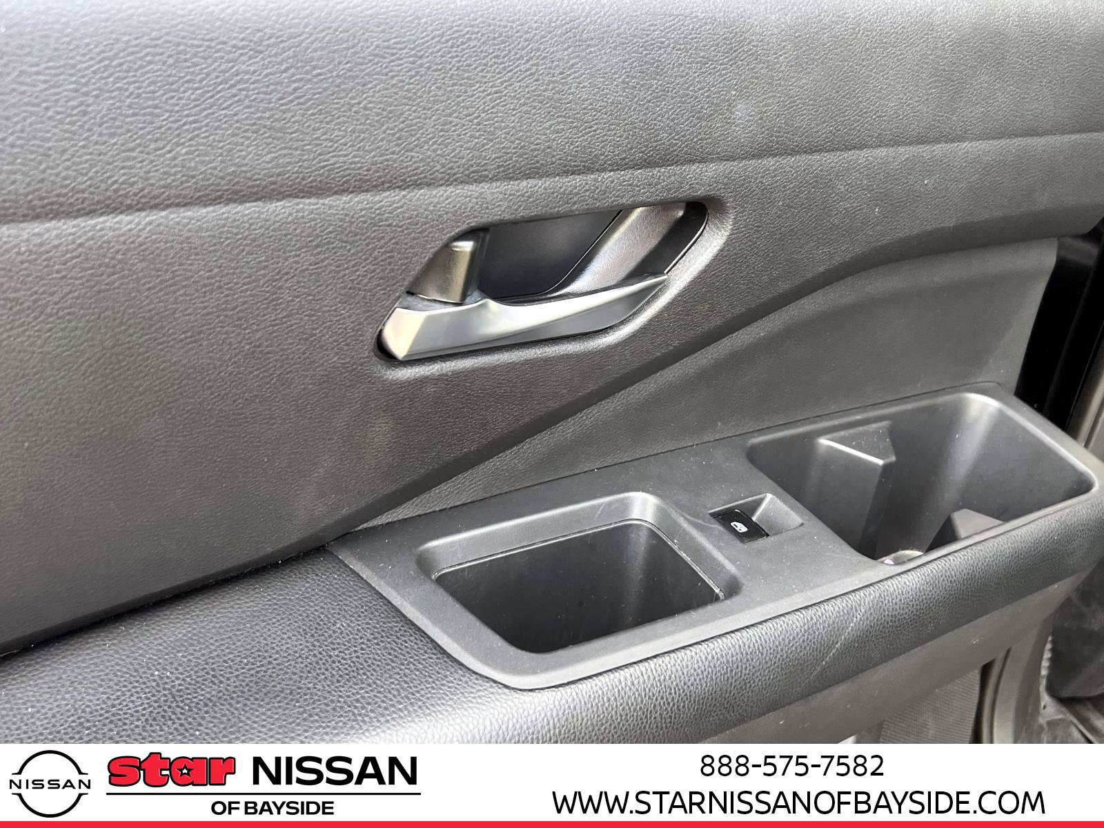 Certified 2022 Nissan Pathfinder SV w/ SV Premium Package image 11