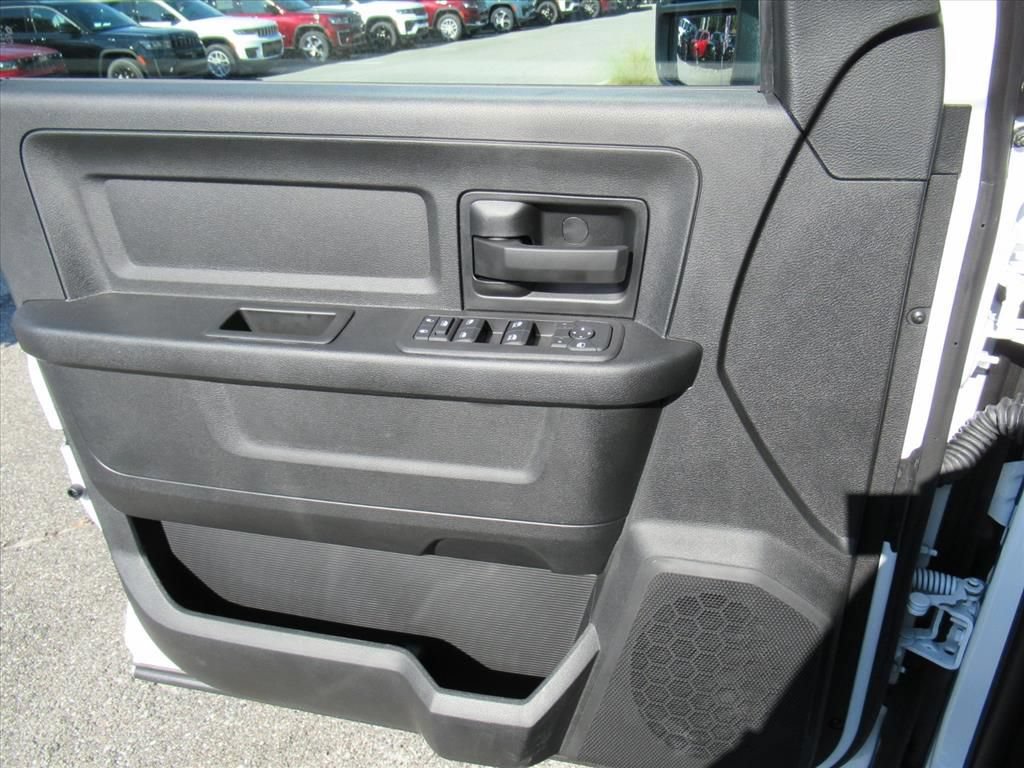 New 2026 RAM 3500 Tradesman AWD/4WD image 19