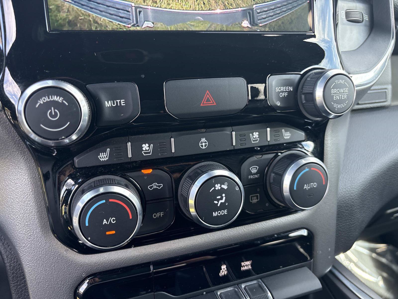 Certified 2024 RAM 1500 Laramie AWD/4WD image 25