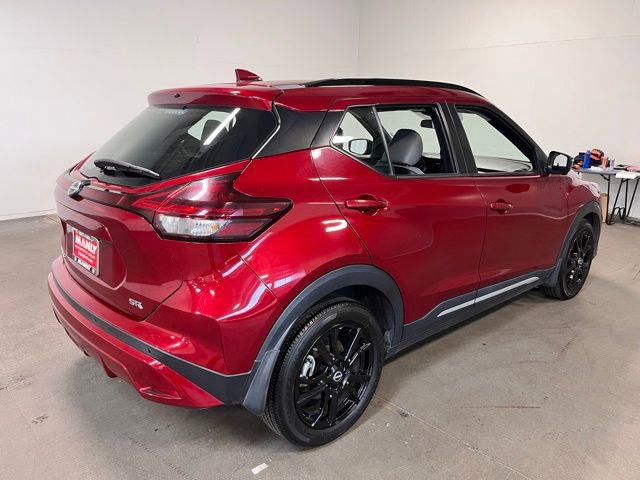 Used 2023 Nissan Kicks SR w/ SR Premium Package image 3
