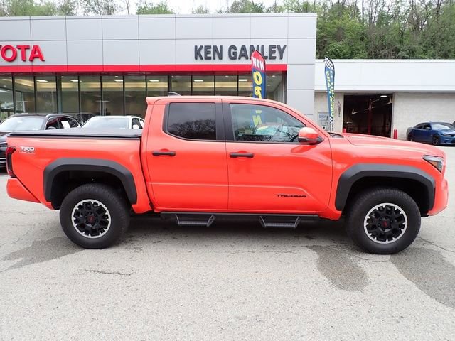 Certified 2024 Toyota Tacoma TRD Off-Road w/ TRD Off Road Upgrade Package AWD/4WD image 2