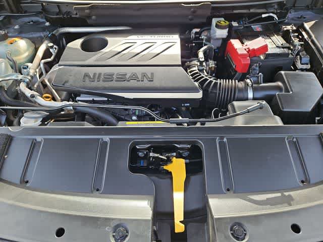 Used 2024 Nissan Rogue SV FWD image 12