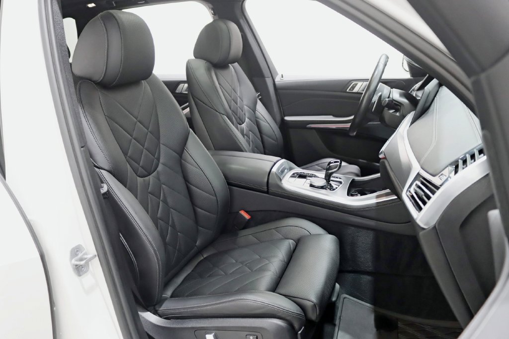 Used 2023 BMW X5 xDrive40i w/ M Sport Package AWD/4WD image 27