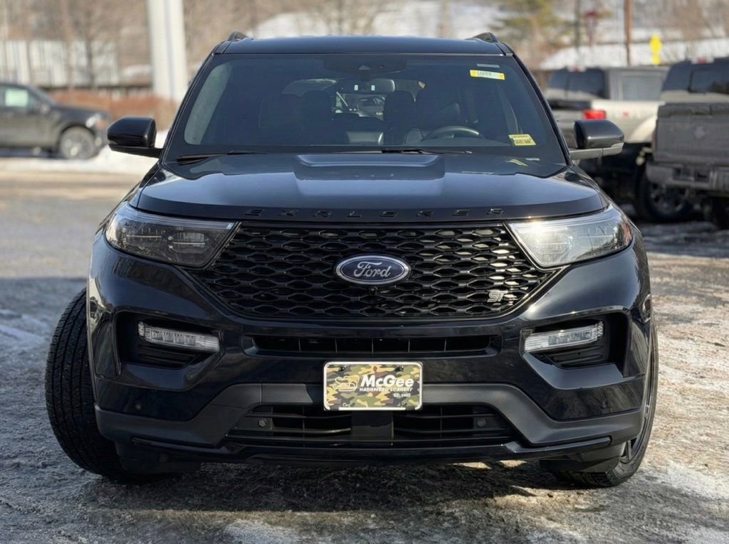 Used 2023 Ford Explorer ST w/ Equipment Group 401A image 2