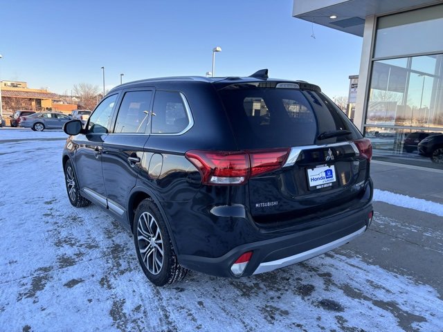 Used 2017 Mitsubishi Outlander SEL image 7