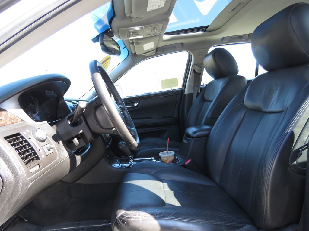 Used 2010 Cadillac DTS Luxury FWD image 10