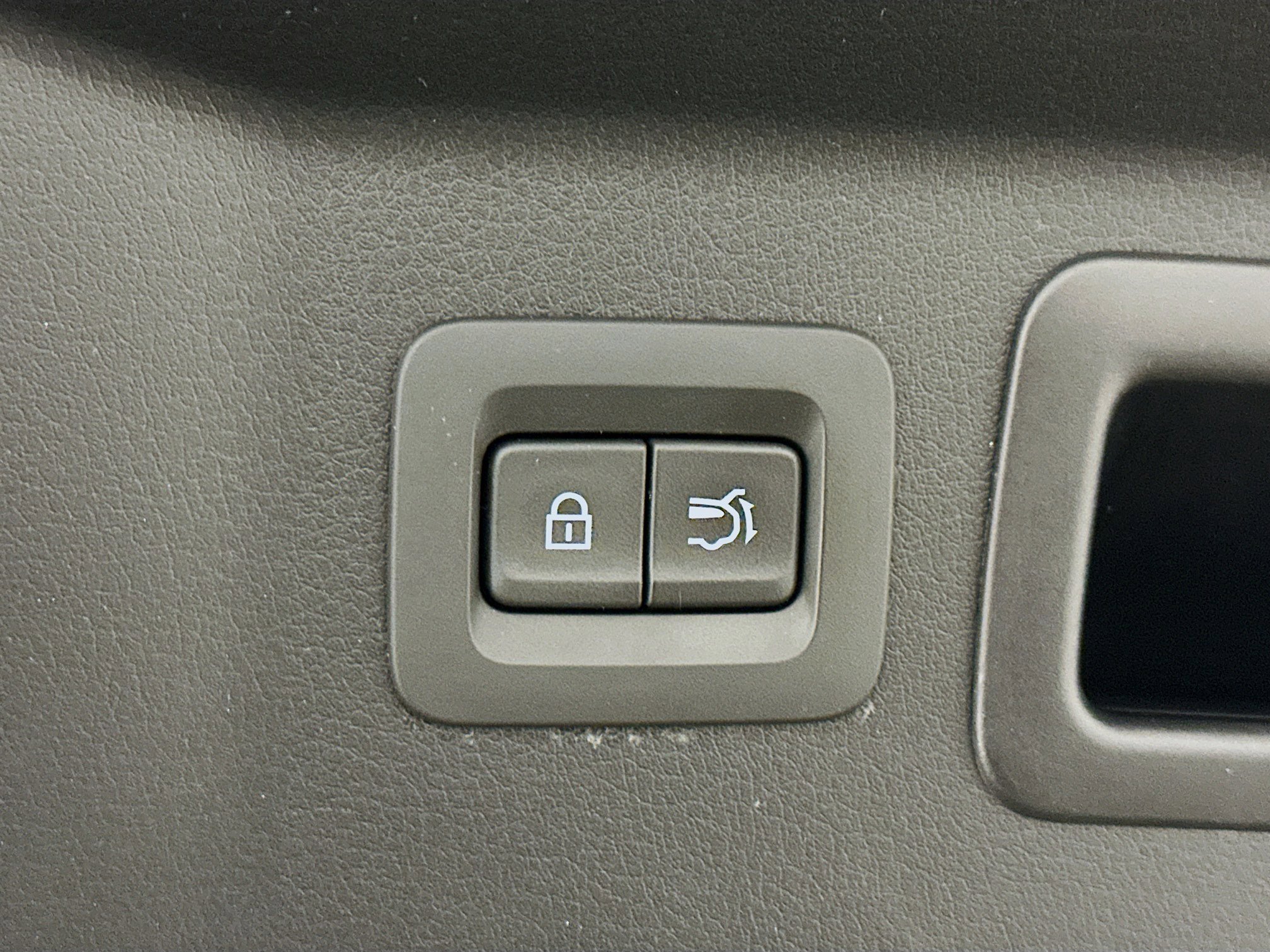 Used 2025 MAZDA CX-90 3.3 Turbo w/ Premium Sport Pkg image 33