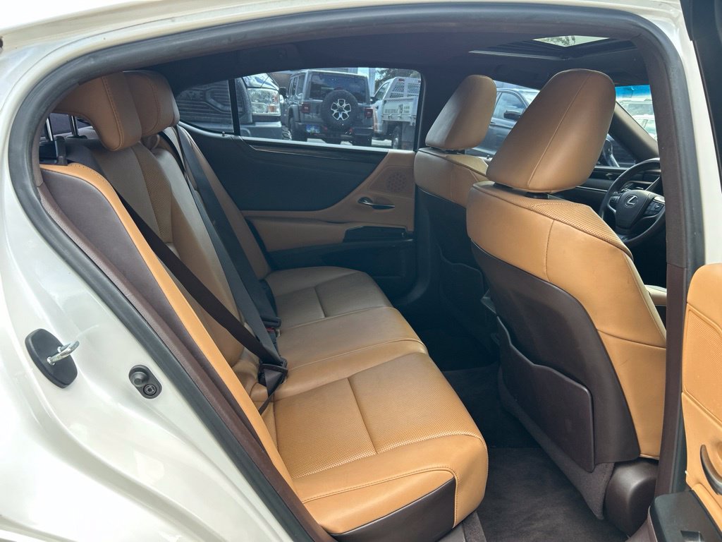 Used 2021 Lexus ES 350 w/ Accessory Package FWD image 43