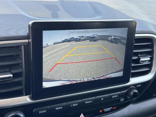 Used 2021 Hyundai Venue SE FWD image 16