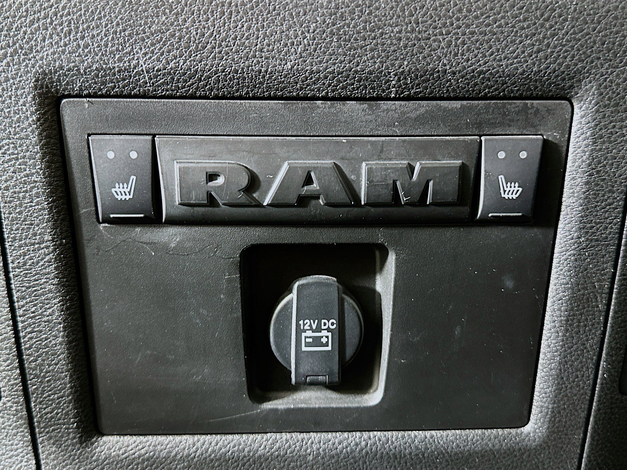 Used 2017 RAM 1500 Limited image 27