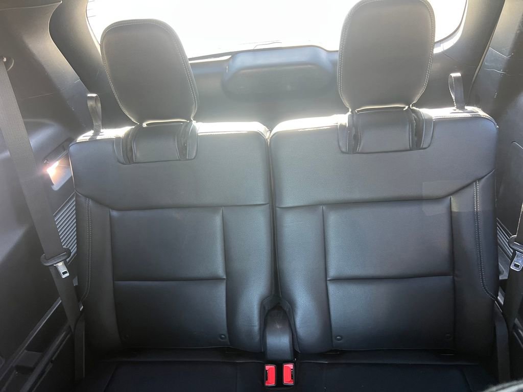 Used 2020 Ford Explorer XLT w/ Equipment Group 202A image 30