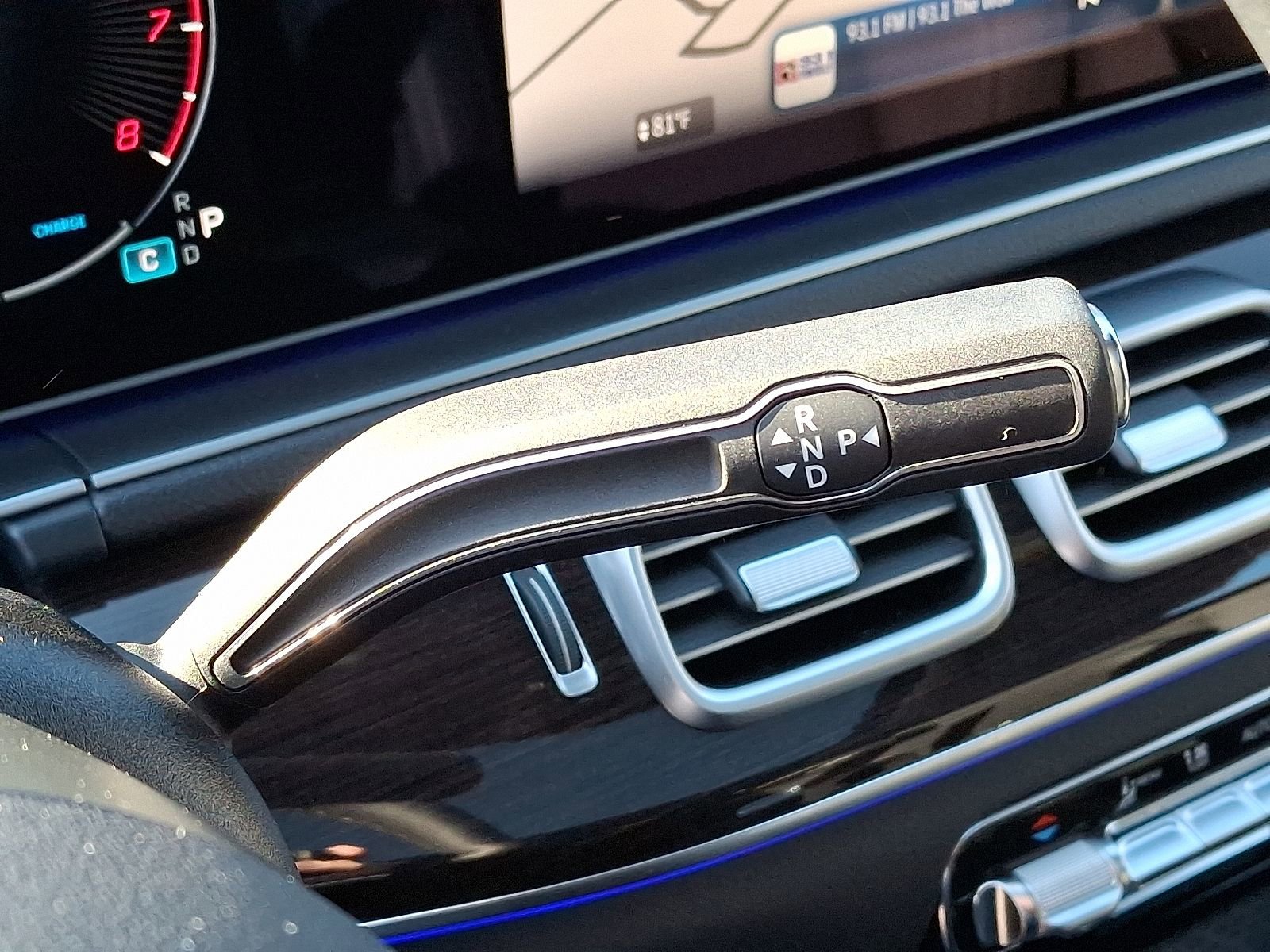 Certified 2025 Mercedes-Benz GLE 350 4MATIC image 15