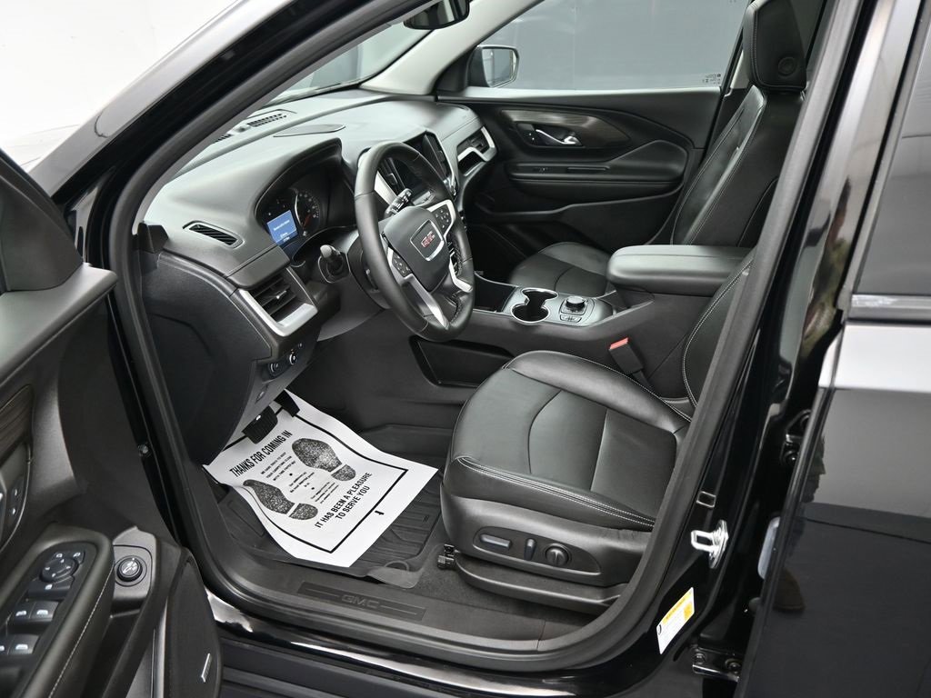 Certified 2024 GMC Terrain SLT w/ Infotainment Package II image 9