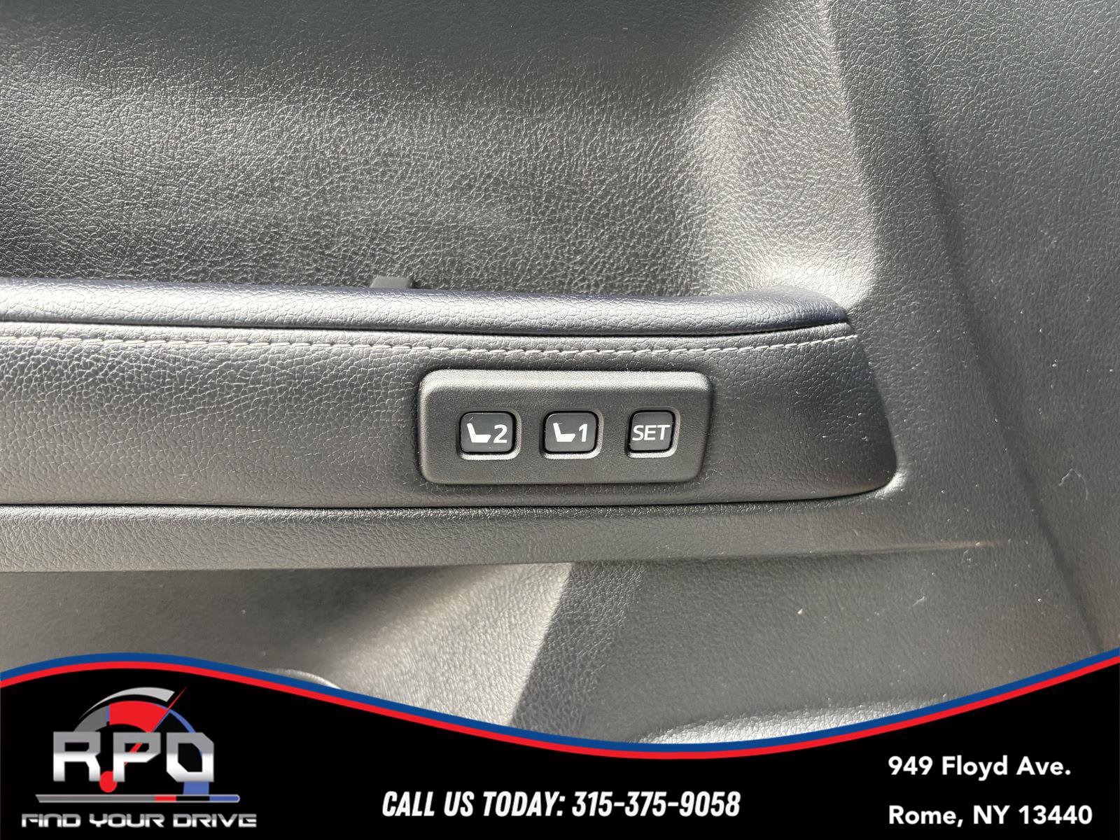 Used 2023 Toyota 4Runner Limited image 23