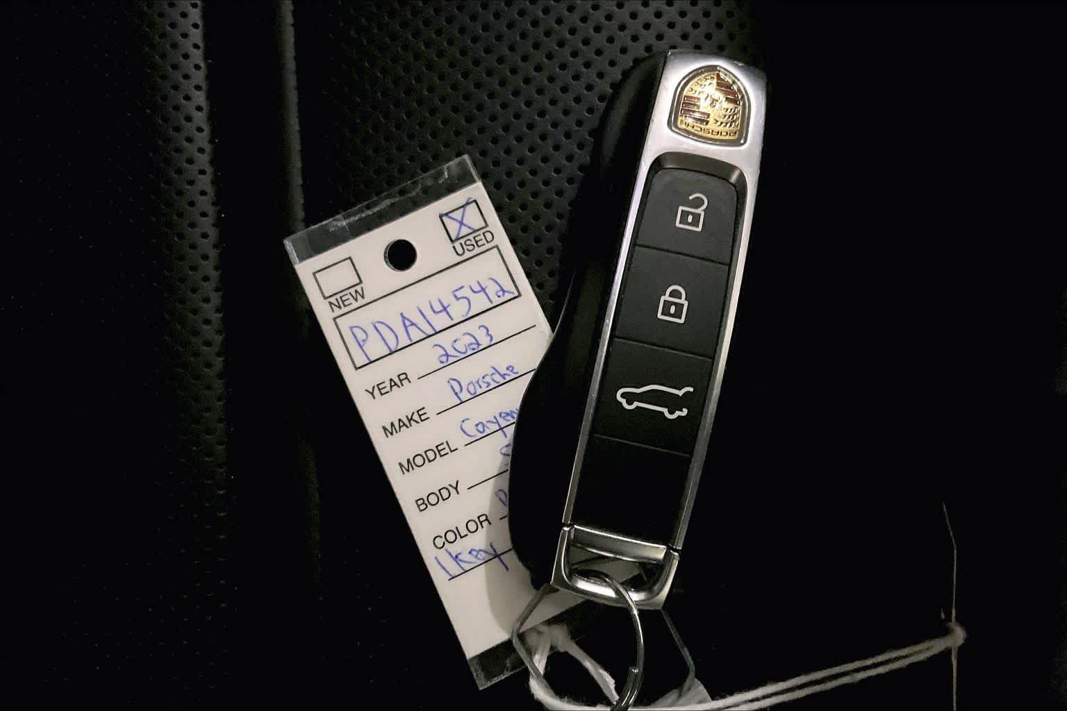 Used 2023 Porsche Cayenne S Platinum AWD/4WD image 14