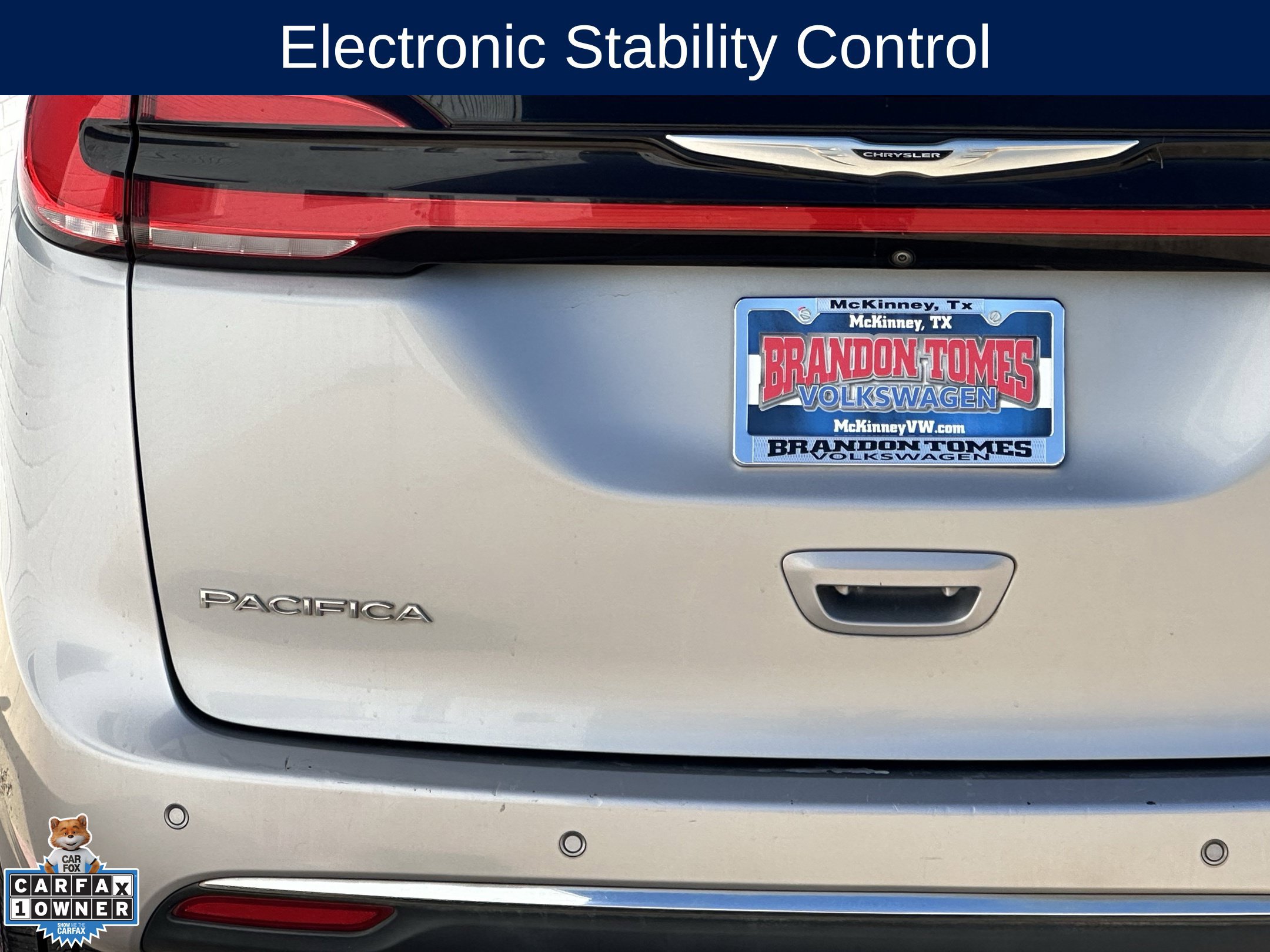 Used 2021 Chrysler Pacifica Touring-L FWD image 9