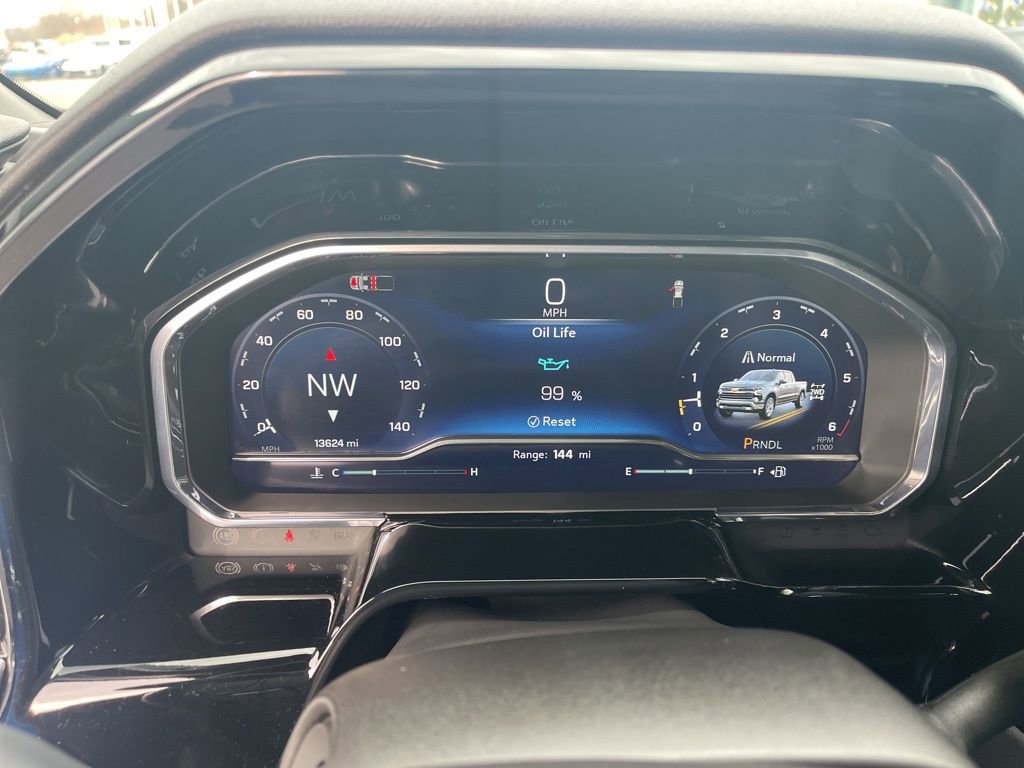 Used 2025 Chevrolet Silverado 1500 LT image 28