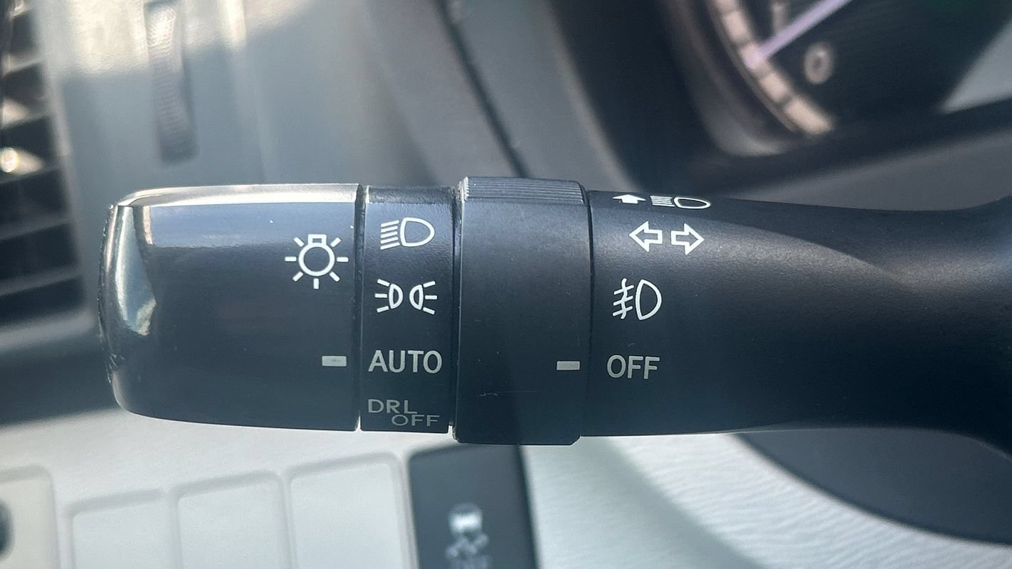 Used 2015 Toyota Venza LE AWD/4WD image 24