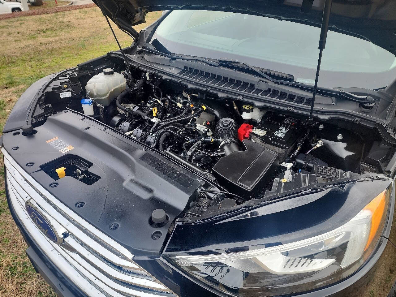 Used 2020 Ford Edge SEL image 32