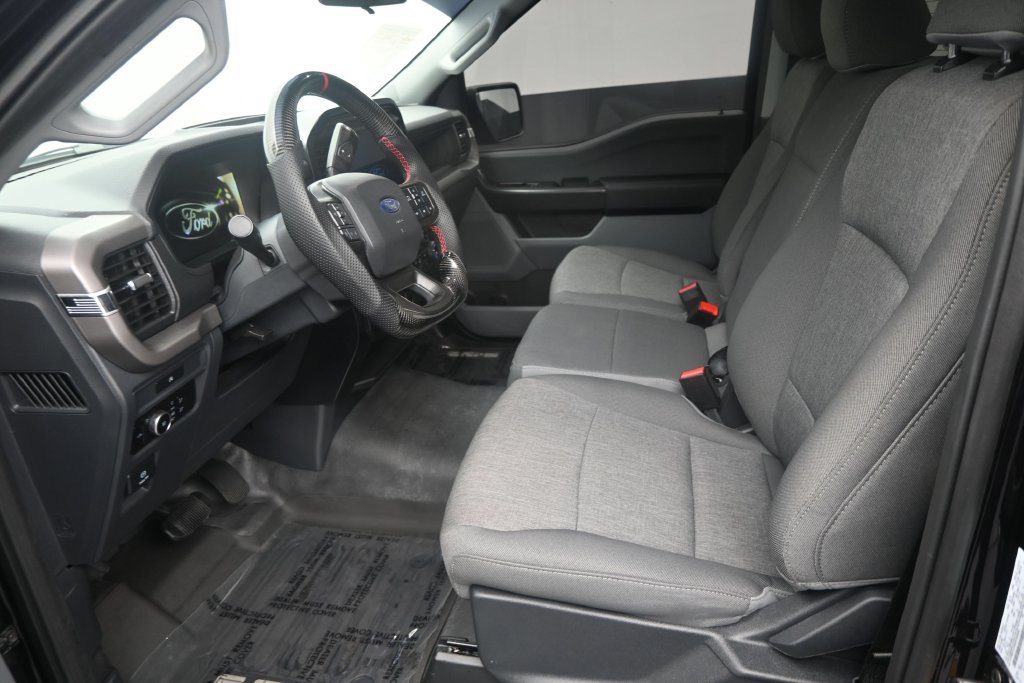 Used 2025 Ford F150 XL w/ Equipment Group 103A High AWD/4WD image 12