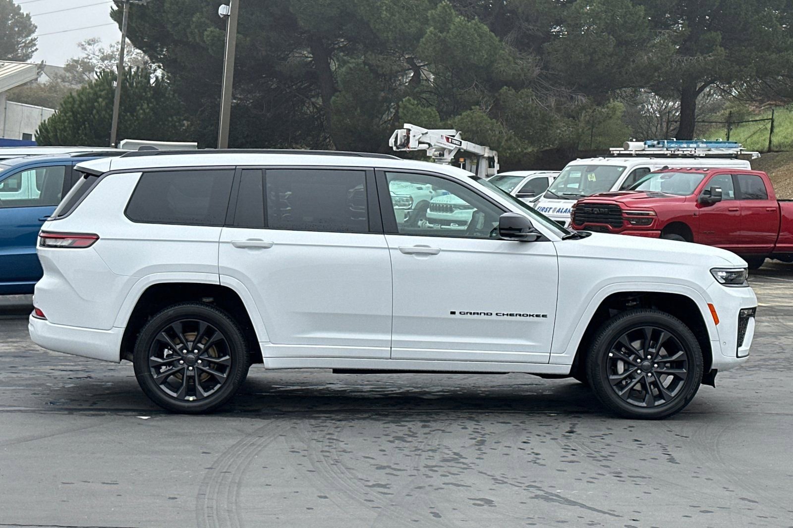 New 2026 Jeep Grand Cherokee L Limited image 3