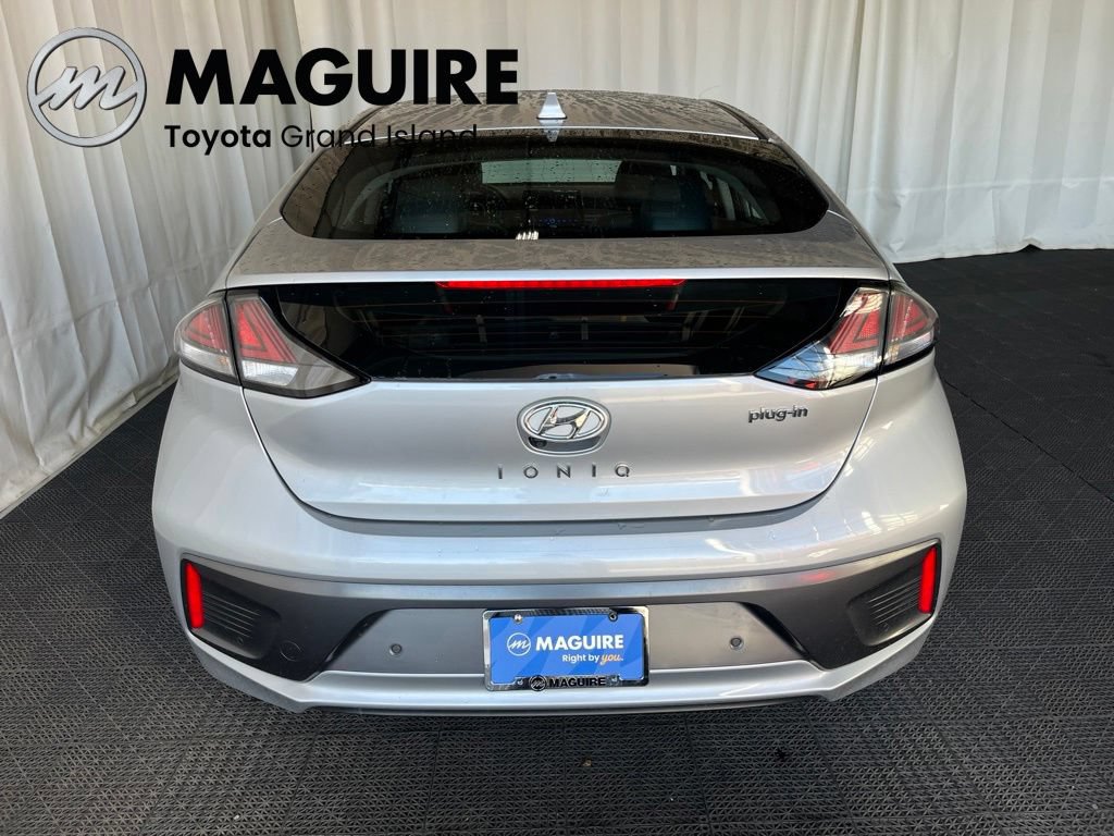 Used 2021 Hyundai Ioniq Limited FWD image 31