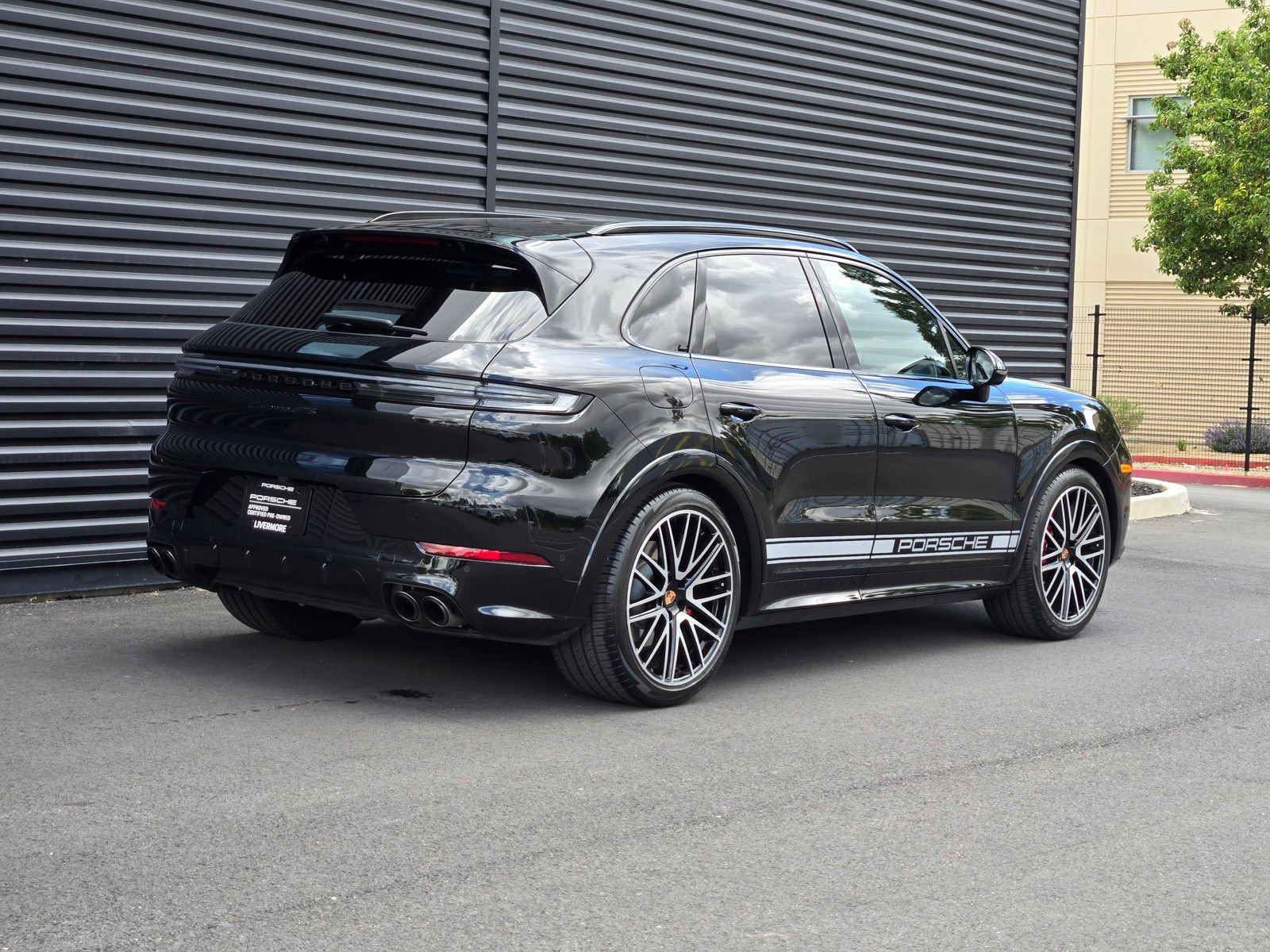 Certified 2026 Porsche Cayenne GTS AWD/4WD image 7