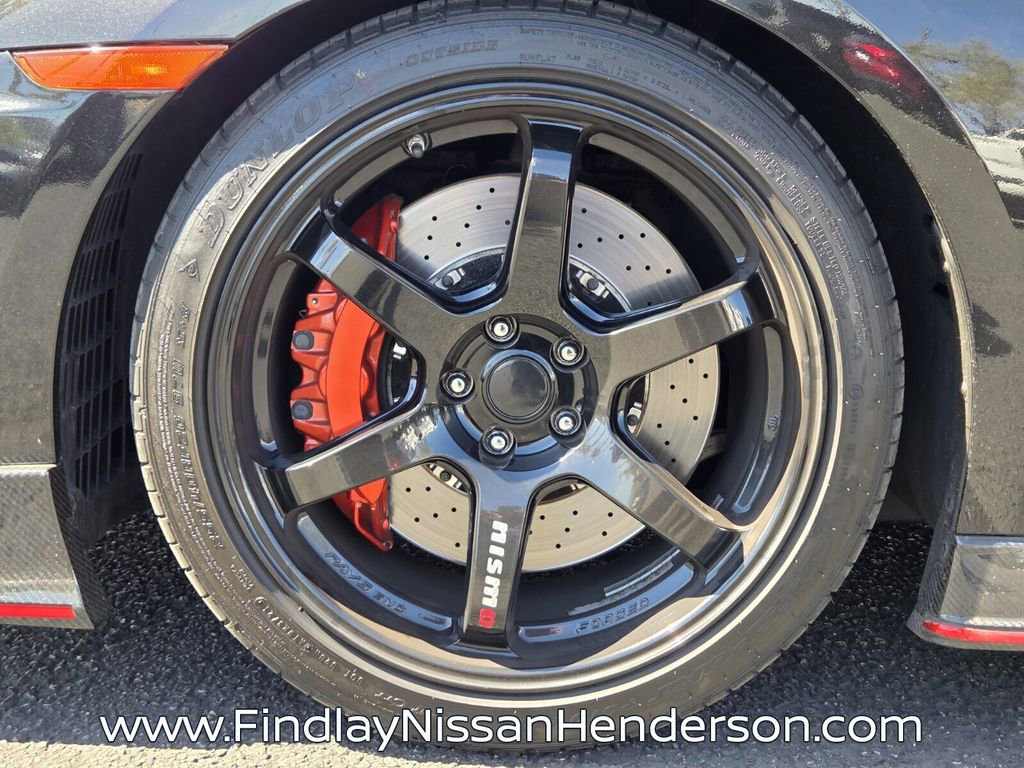 Used 2018 Nissan GT-R NISMO image 9