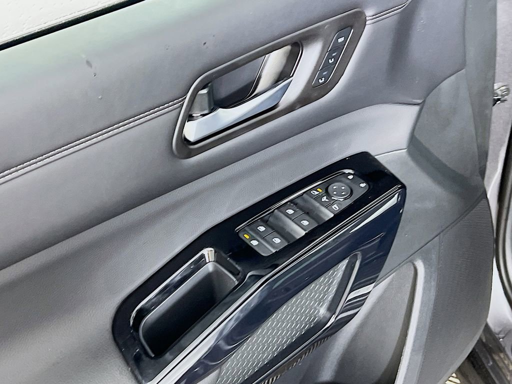 New 2026 Nissan Pathfinder Platinum image 16