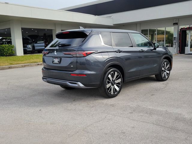 New 2026 Mitsubishi Outlander SE image 6