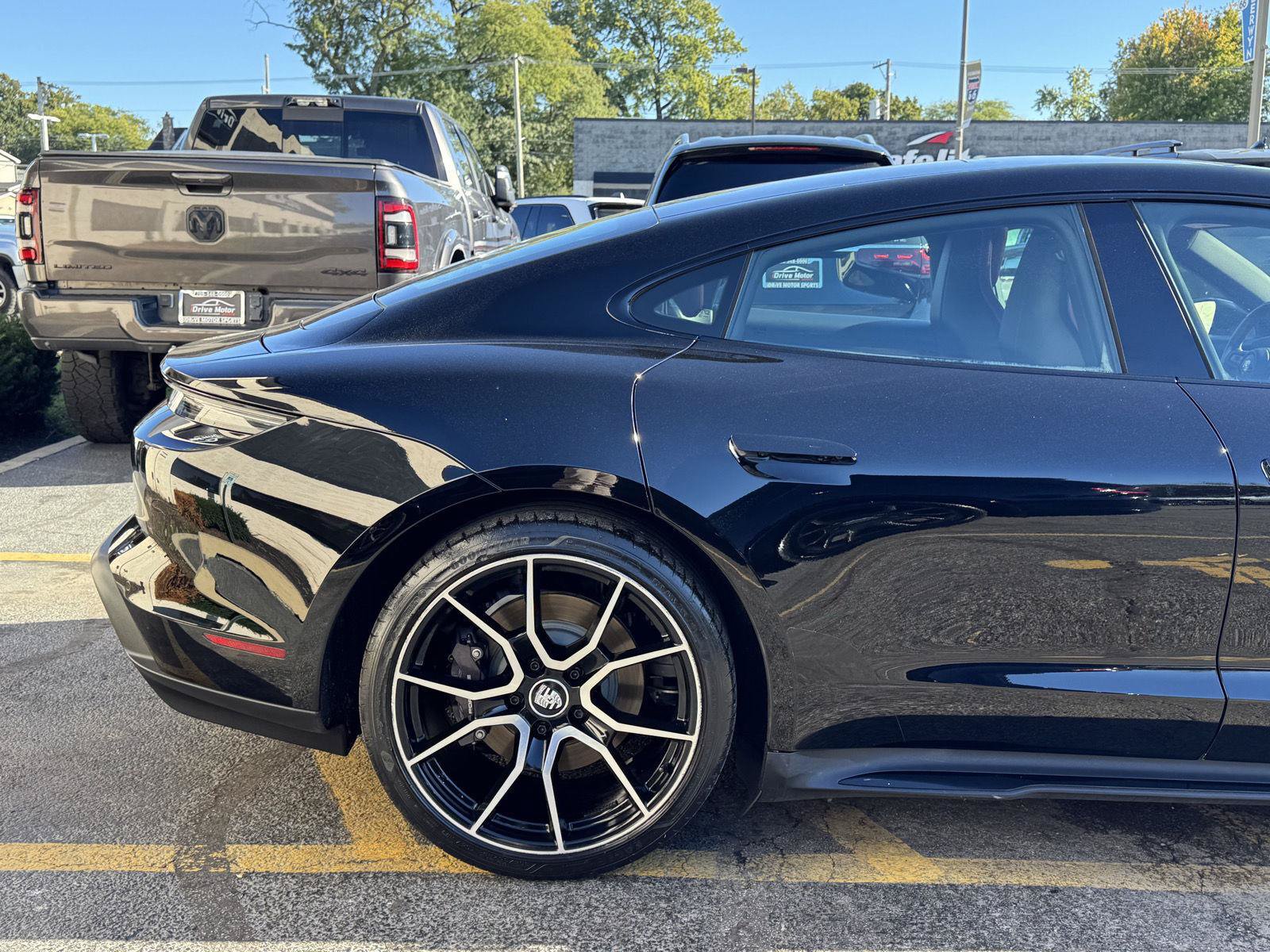 Used 2023 Porsche Taycan RWD image 10