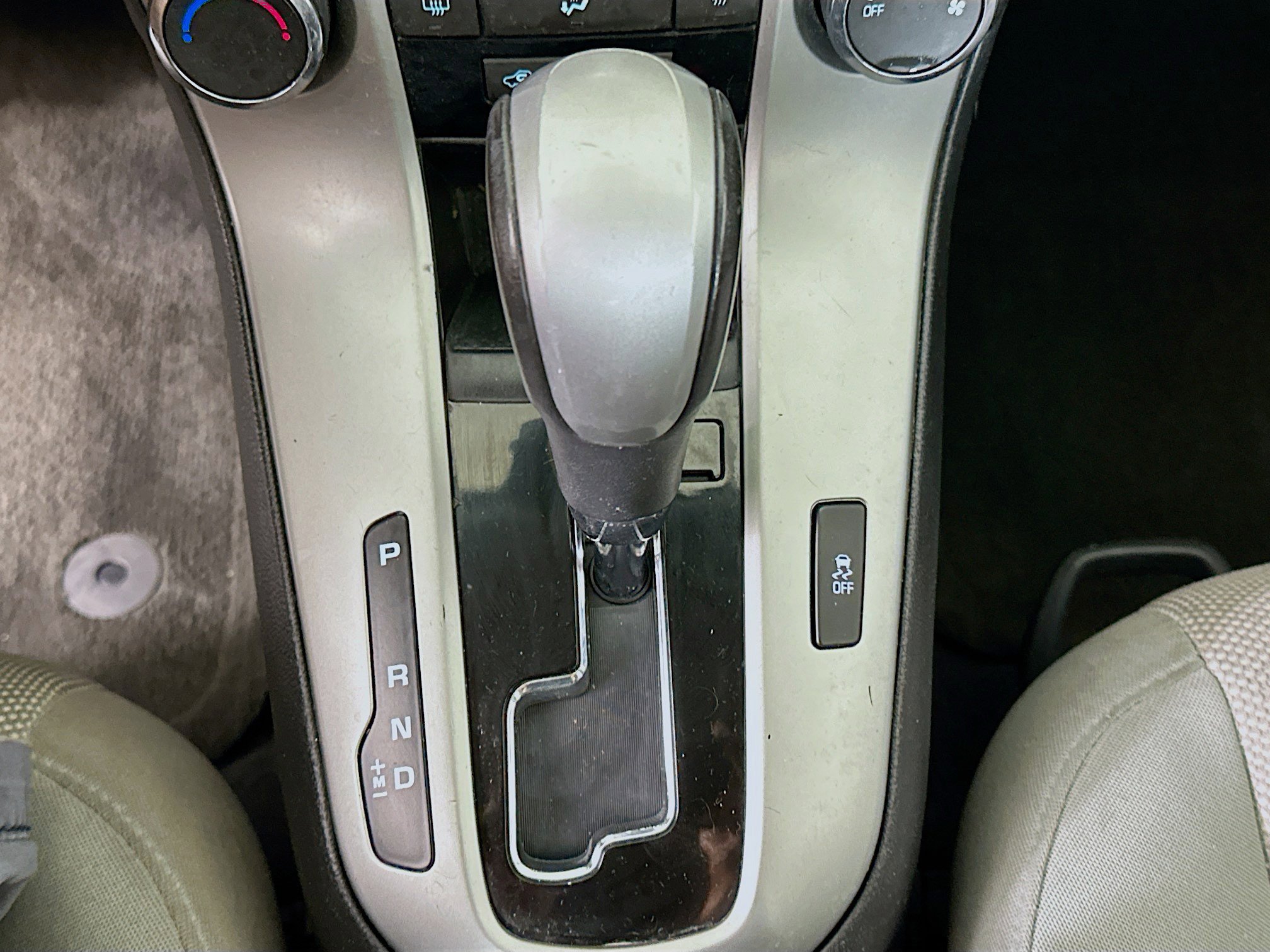 Used 2014 Chevrolet Cruze LT image 23