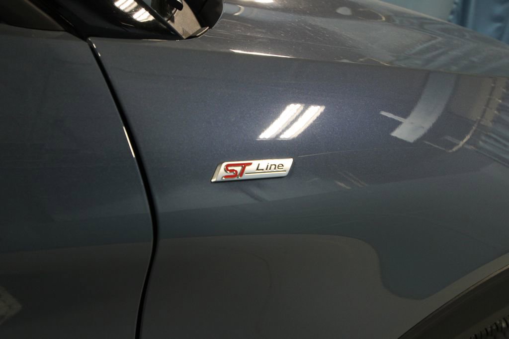 Used 2025 Ford Explorer ST-Line image 35