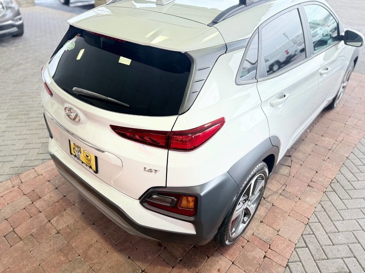 Used 2021 Hyundai Kona Limited image 12