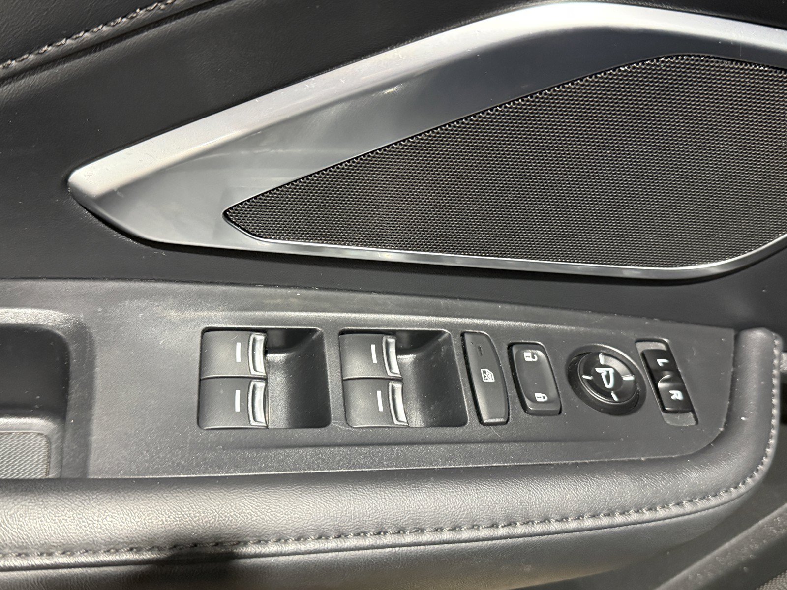 Used 2019 Acura RDX AWD image 23
