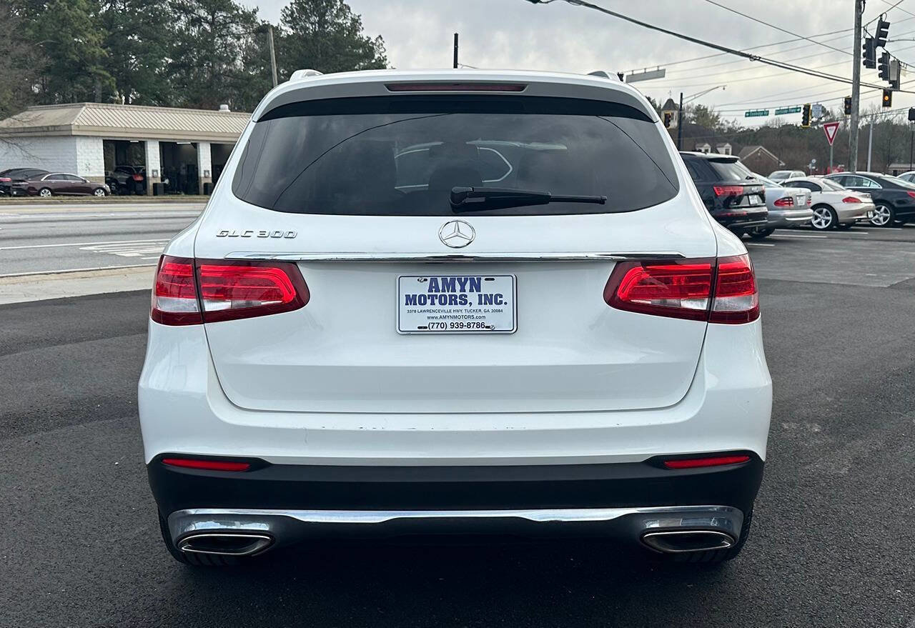Used 2019 Mercedes-Benz GLC 300 w/ Premium Package image 5
