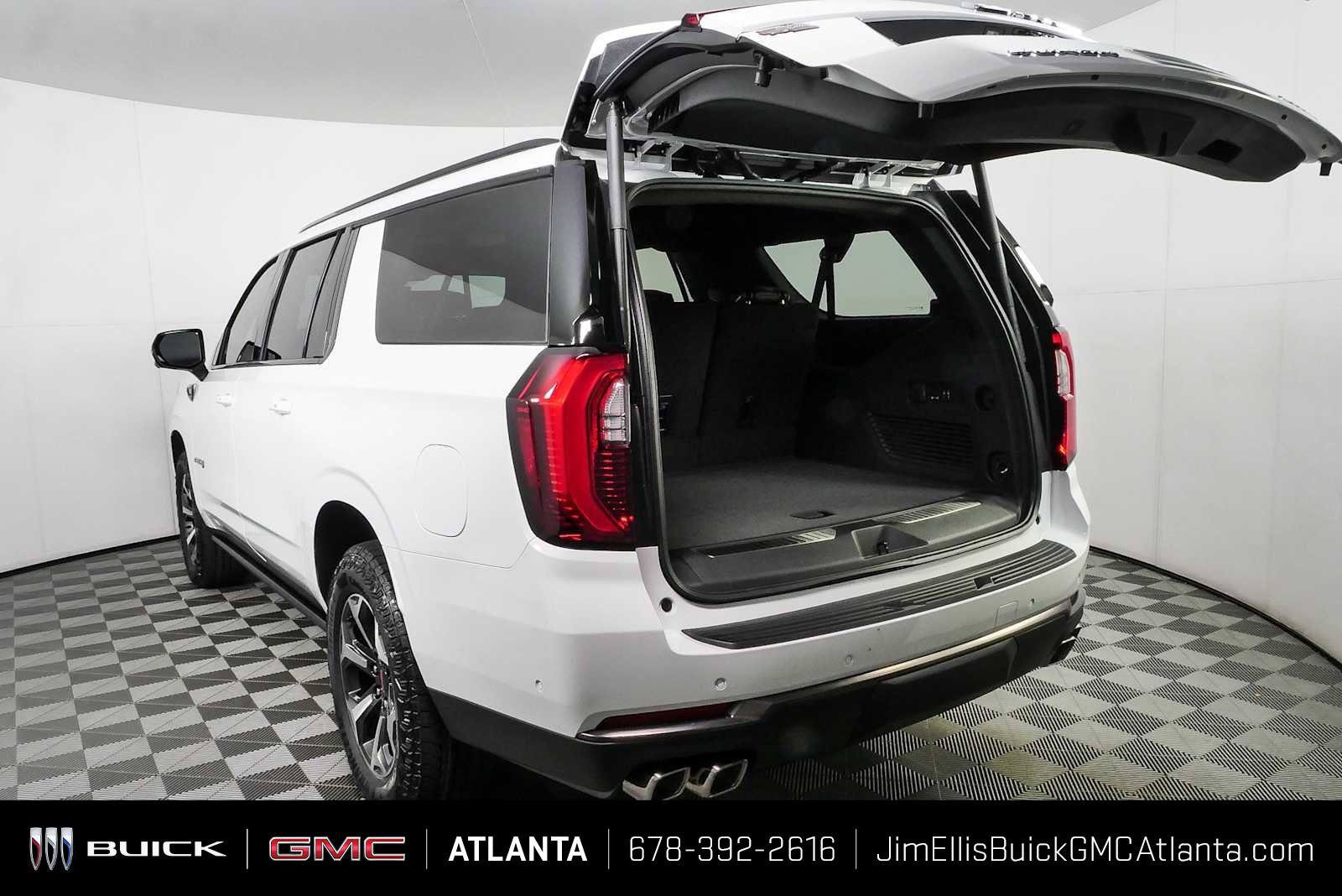New 2026 GMC Yukon XL AT4 Ultimate AWD/4WD image 36