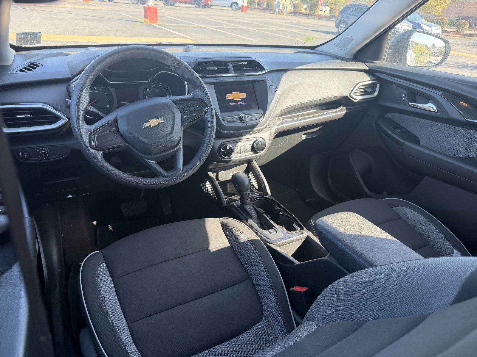 Used 2023 Chevrolet TrailBlazer LS image 13