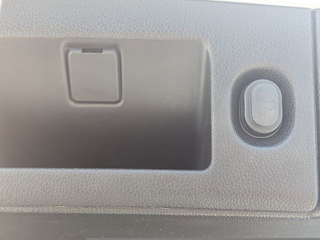 Used 2020 Cadillac Escalade Luxury image 30