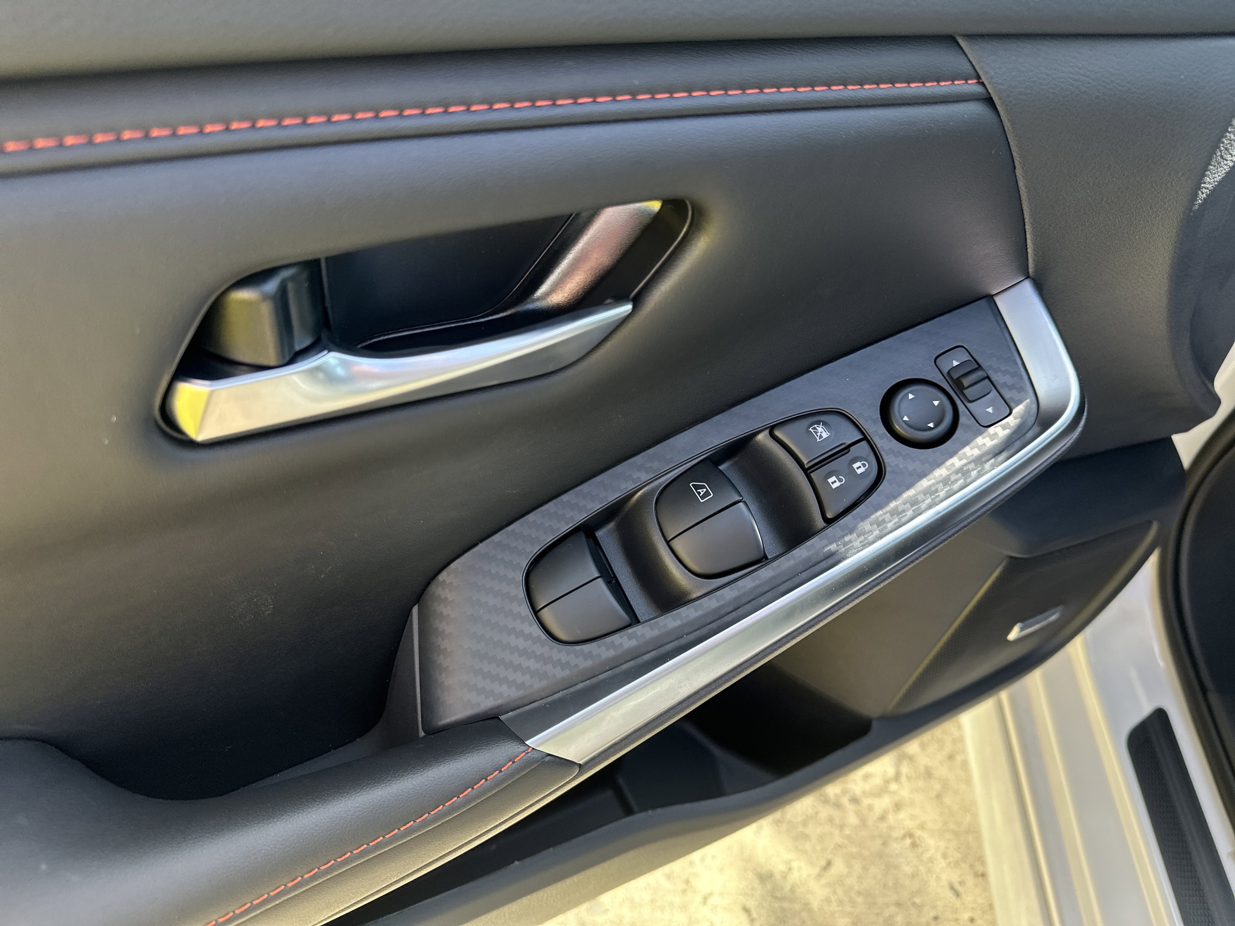 New 2025 Nissan Sentra SR image 9