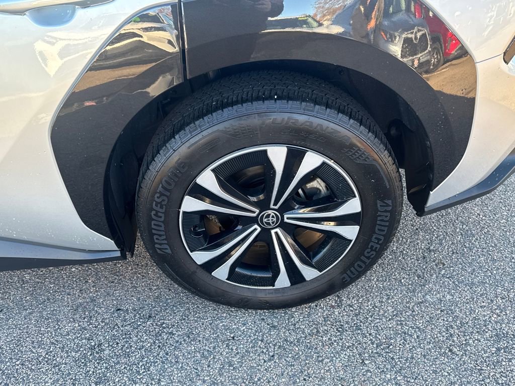 Used 2023 Toyota bZ4X XLE image 41